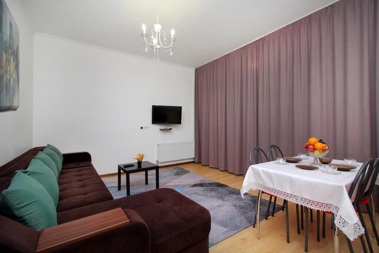 Ferienwohnung Уютные И Комфортные Квартиры В Жк Манхэттен Almaty Exterior foto