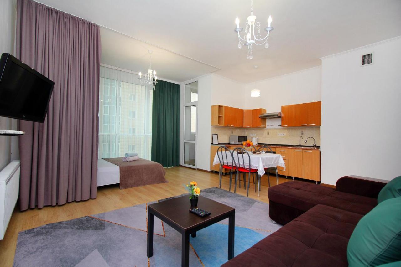 Ferienwohnung Уютные И Комфортные Квартиры В Жк Манхэттен Almaty Exterior foto